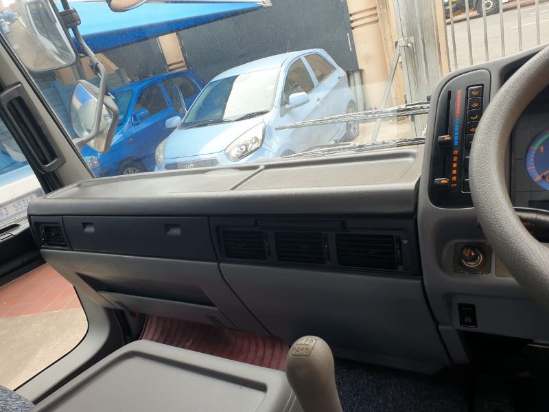  25818  HINO RANGER  1995  