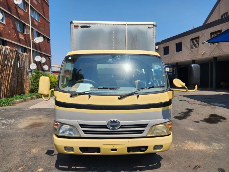  25831  HINO DUTRO  2008  