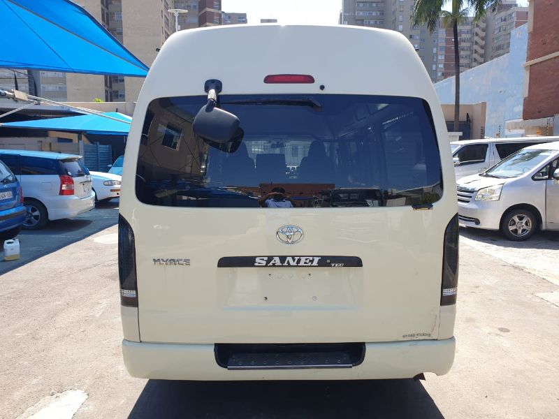  25835  TOYOTA HIACE  2006  