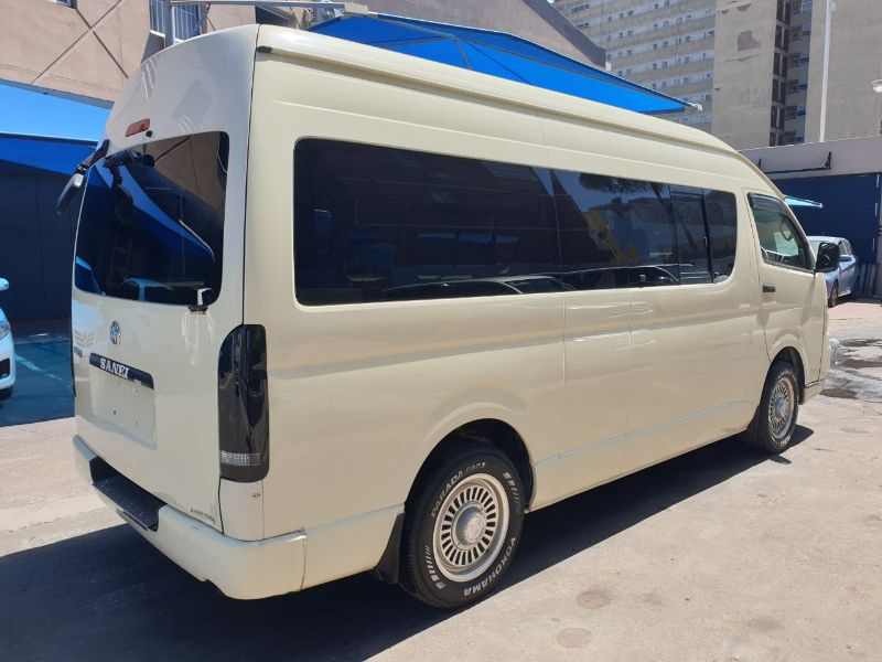  25835  TOYOTA HIACE  2006  