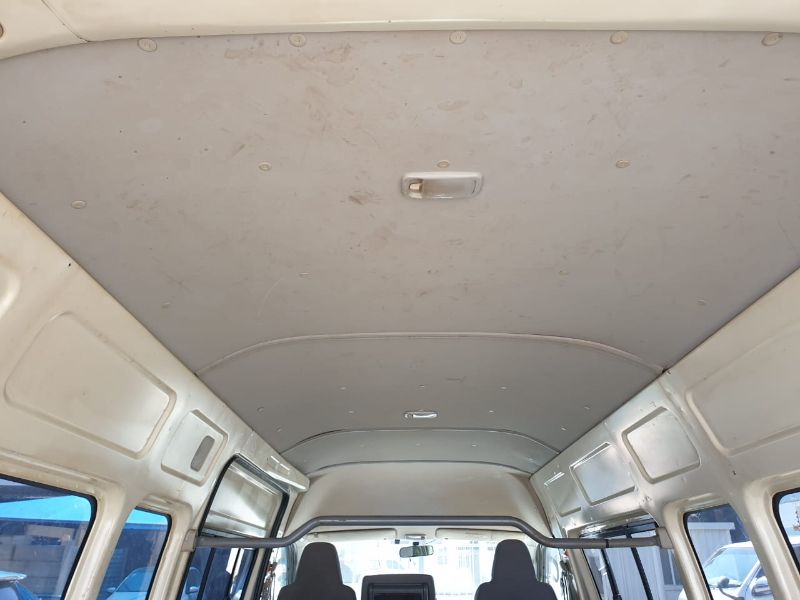  25835  TOYOTA HIACE  2006  