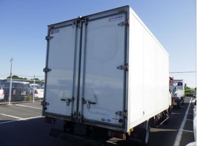  25838  TOYOTA DYNA  2016  