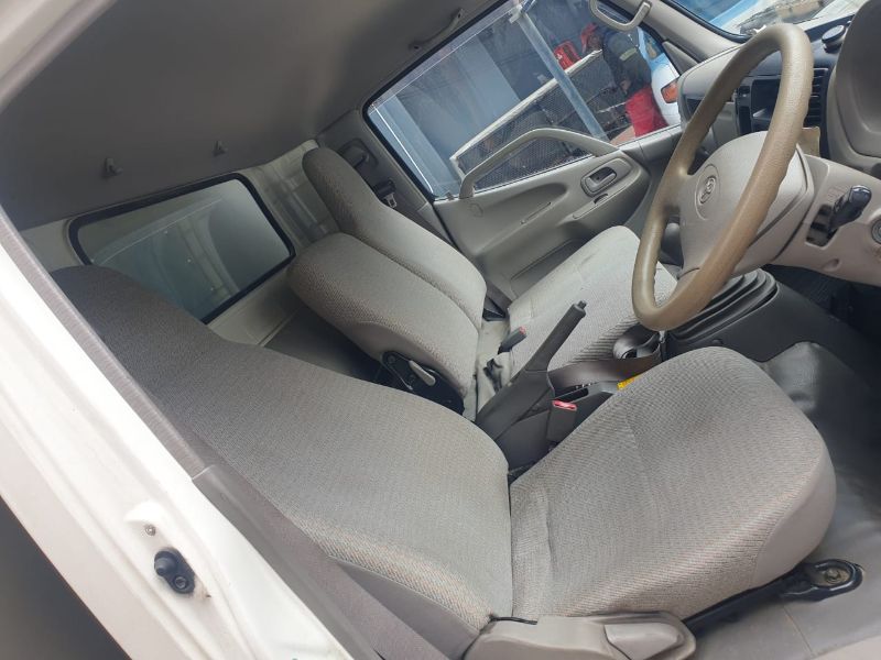  25870  TOYOTA DYNA  2003  