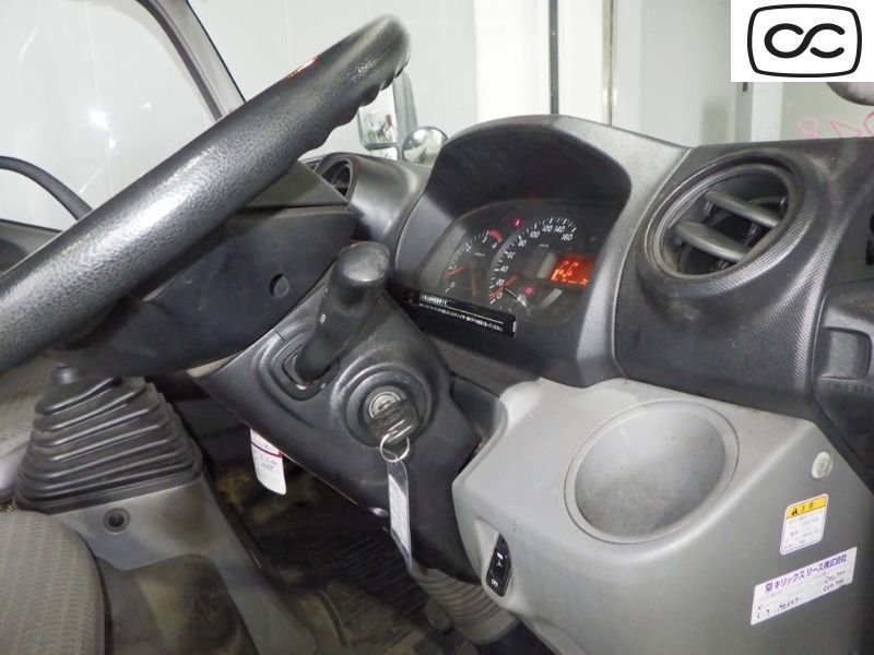  25879  TOYOTA DYNA  2015  