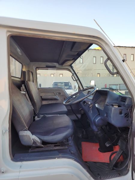  25880  MITSUBISHI CANTER  1988  