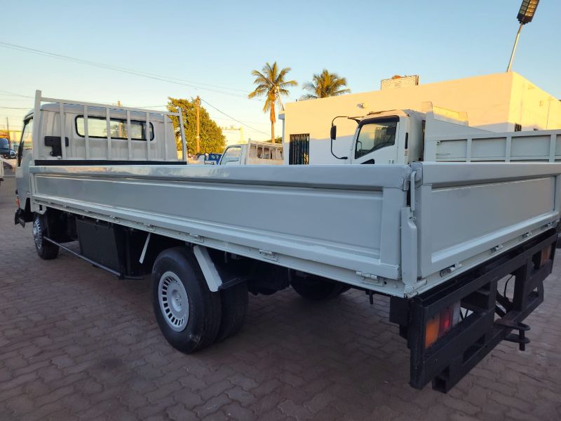  25880  MITSUBISHI CANTER  1988  