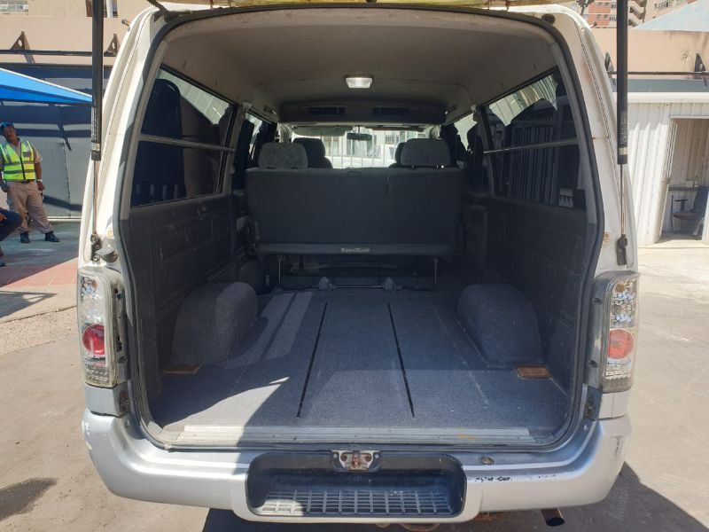  25912  TOYOTA HIACE  2000  