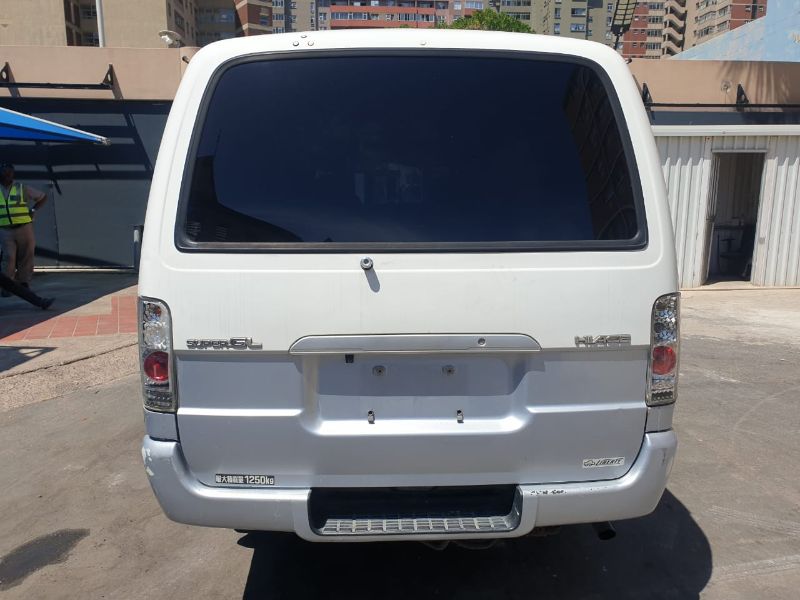 25912  TOYOTA HIACE  2000  