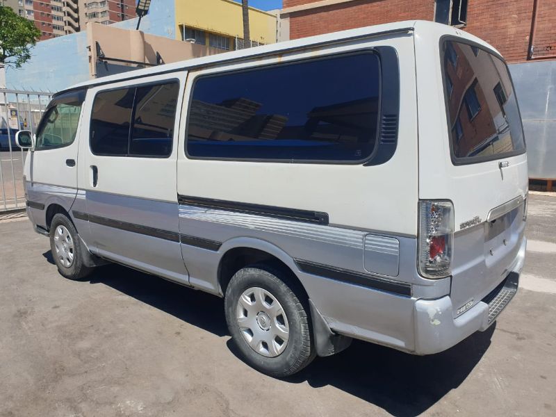  25912  TOYOTA HIACE  2000  