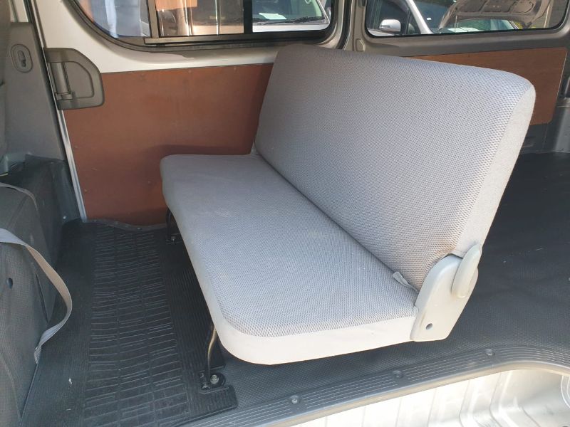  25972  TOYOTA HIACE  2006  