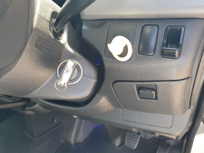  25972  TOYOTA HIACE  2006  