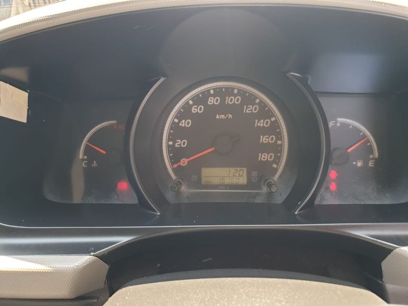  25972  TOYOTA HIACE  2006  