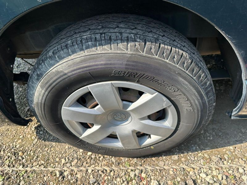 25981  TOYOTA HIACE  2004  