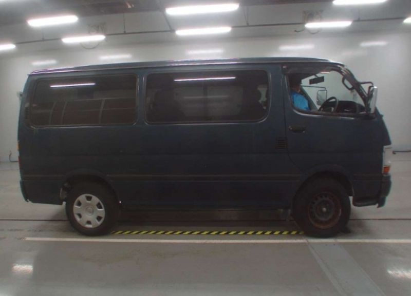  26012  TOYOTA HIACE  2003  