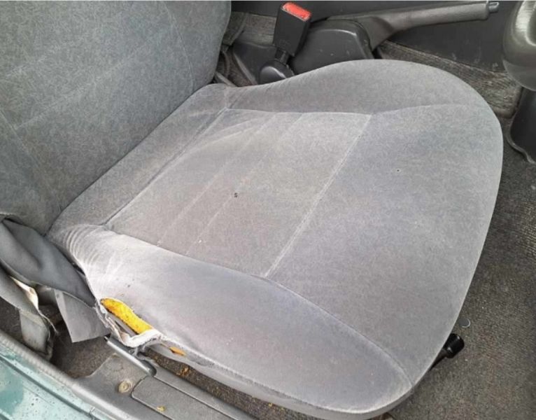  26012  TOYOTA HIACE  2003  