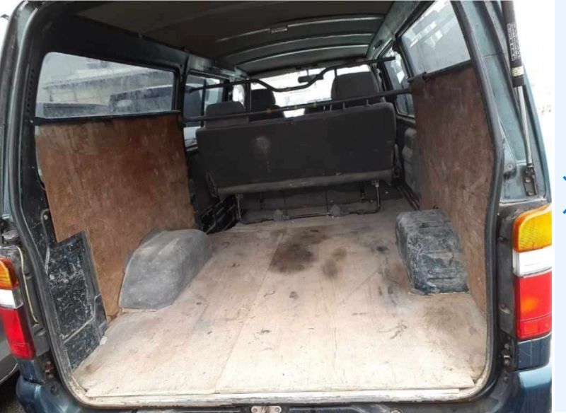  26012  TOYOTA HIACE  2003  