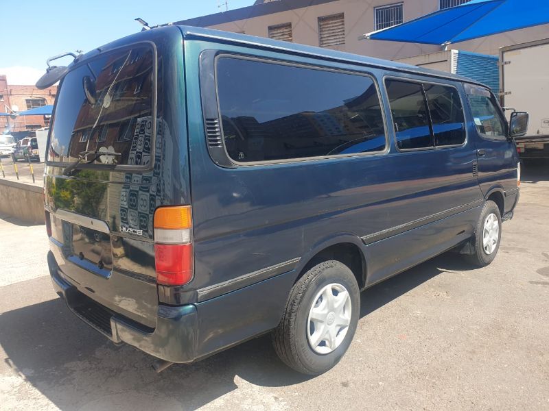  26012  TOYOTA HIACE  2003  