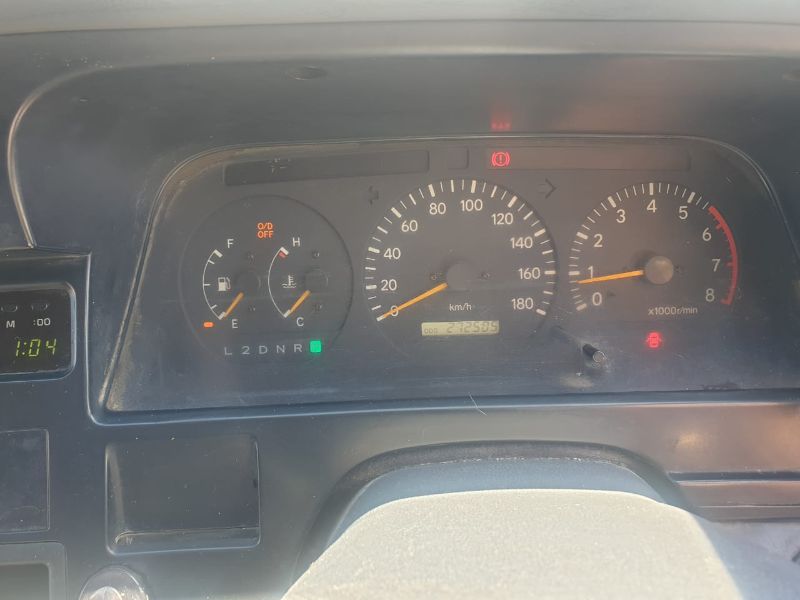  26012  TOYOTA HIACE  2003  