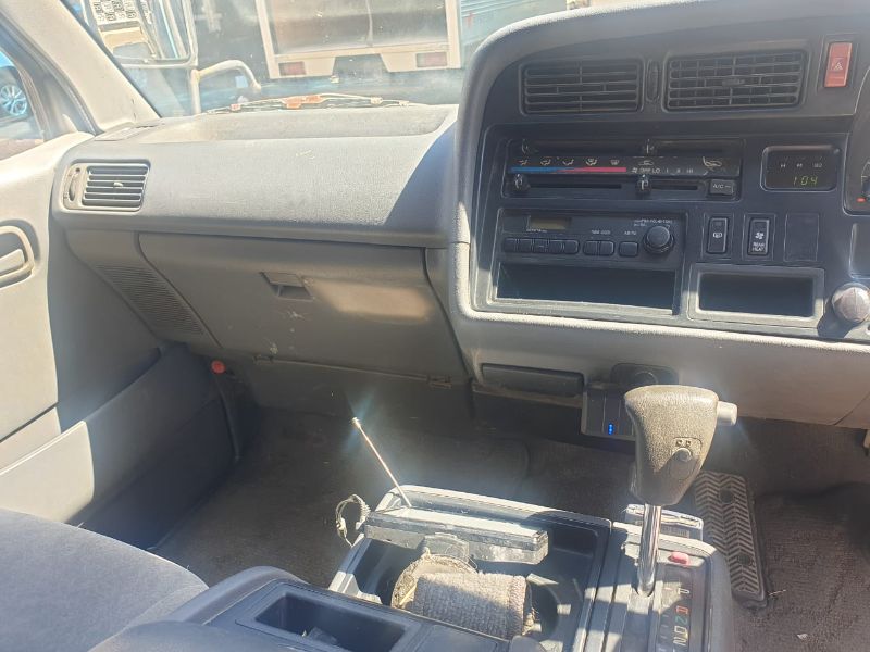  26012  TOYOTA HIACE  2003  