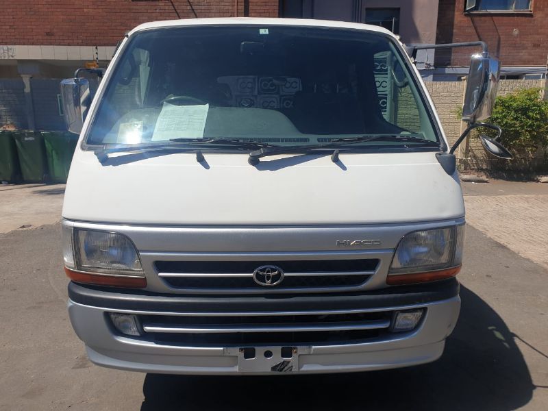  26013  TOYOTA HIACE  1999  