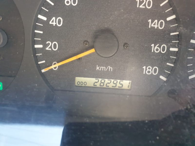  26013  TOYOTA HIACE  1999  