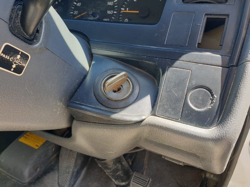  26013  TOYOTA HIACE  1999  