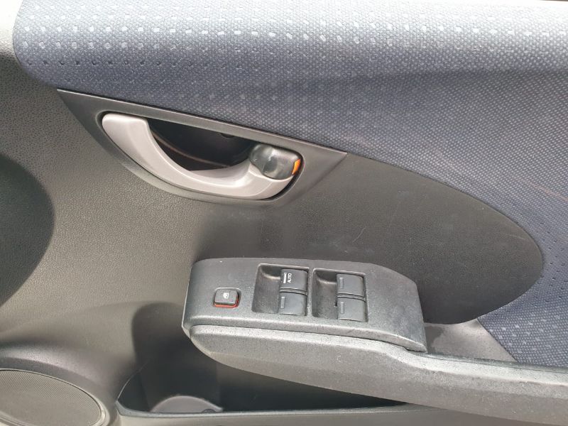  26015  HONDA FIT  2008  