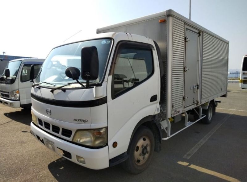  26021  HINO DUTRO  2004  