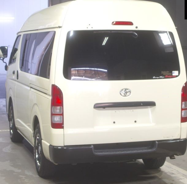  26030  TOYOTA HIACE  2006  
