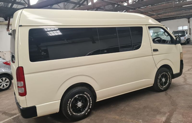  26030  TOYOTA HIACE  2006  