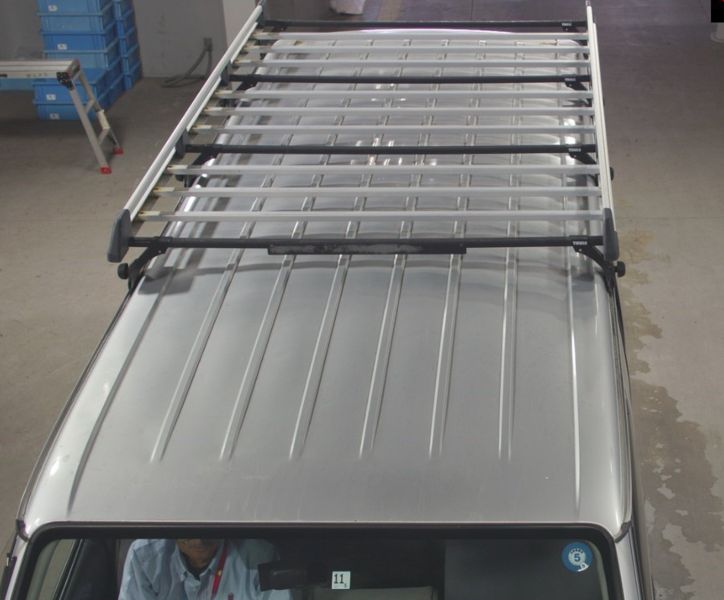  26031  TOYOTA HIACE  2005  