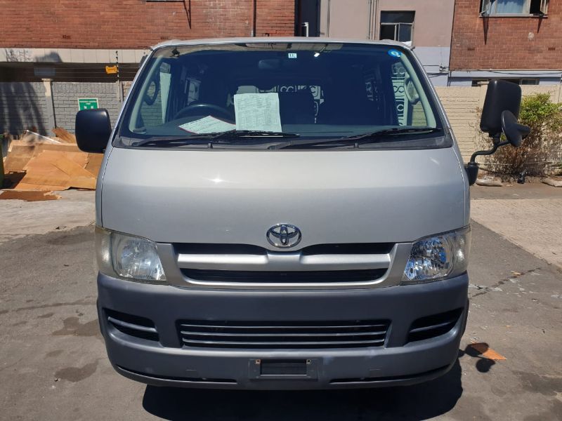  26031  TOYOTA HIACE  2005  