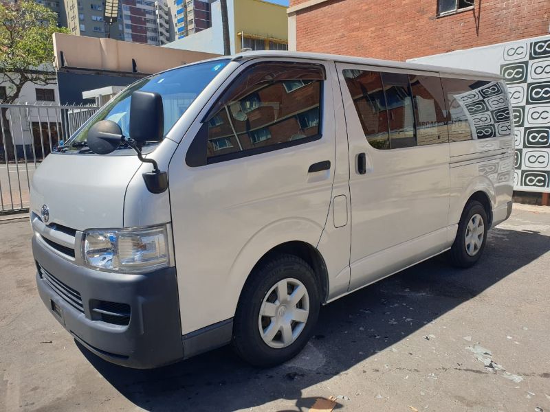  26031  TOYOTA HIACE  2005  