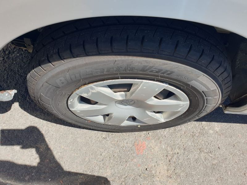  26031  TOYOTA HIACE  2005  