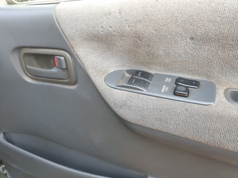  26032  TOYOTA HIACE  1999  