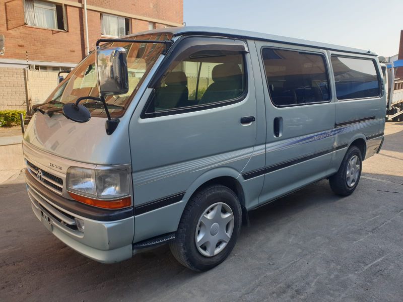  26032  TOYOTA HIACE  1999  
