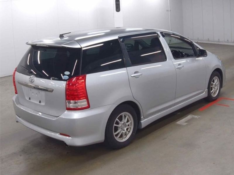  26068  TOYOTA WISH  2006  