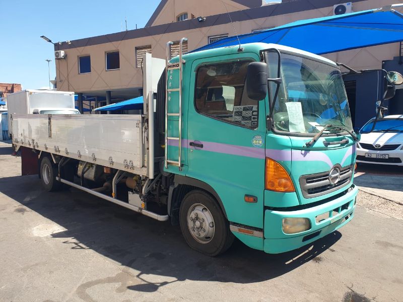 26070 HINO RANGER 2003