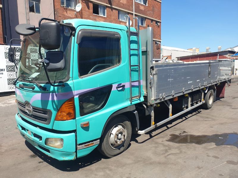  26070  HINO RANGER  2003  
