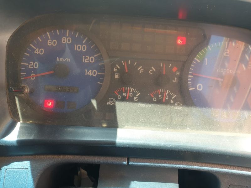  26070  HINO RANGER  2003  