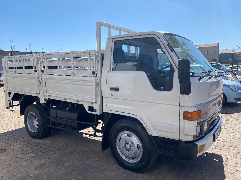  26072  TOYOTA DYNA  1993  