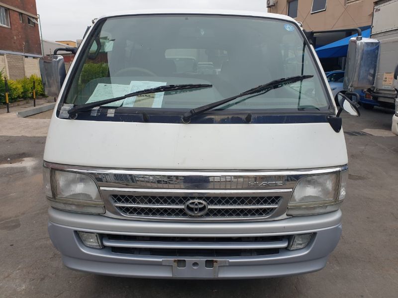  26074  TOYOTA HIACE  2001  