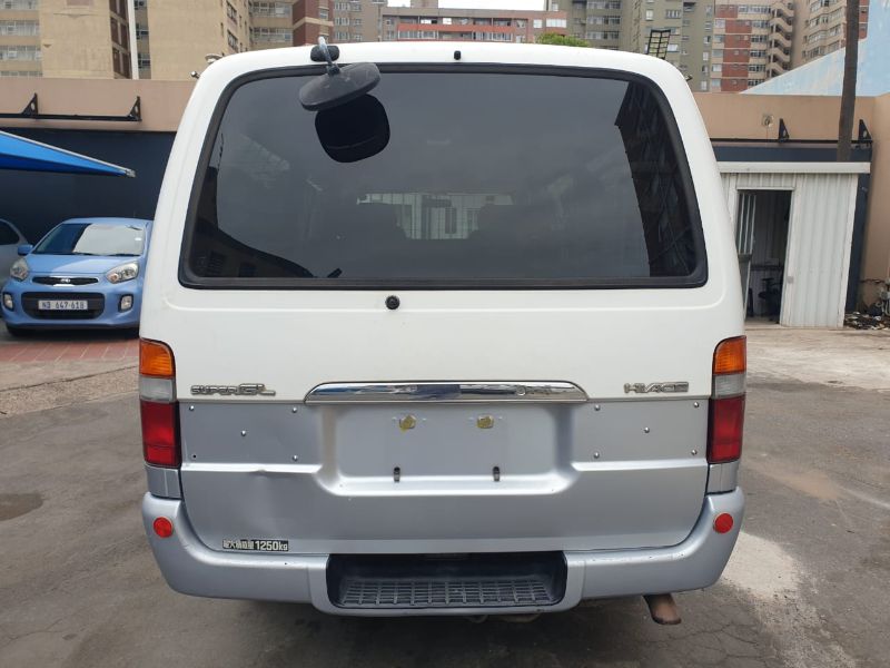  26074  TOYOTA HIACE  2001  