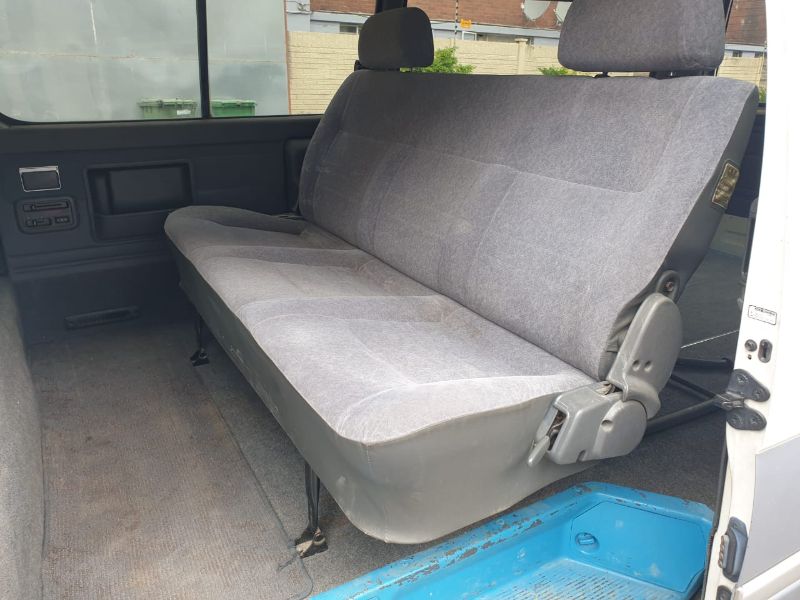  26074  TOYOTA HIACE  2001  