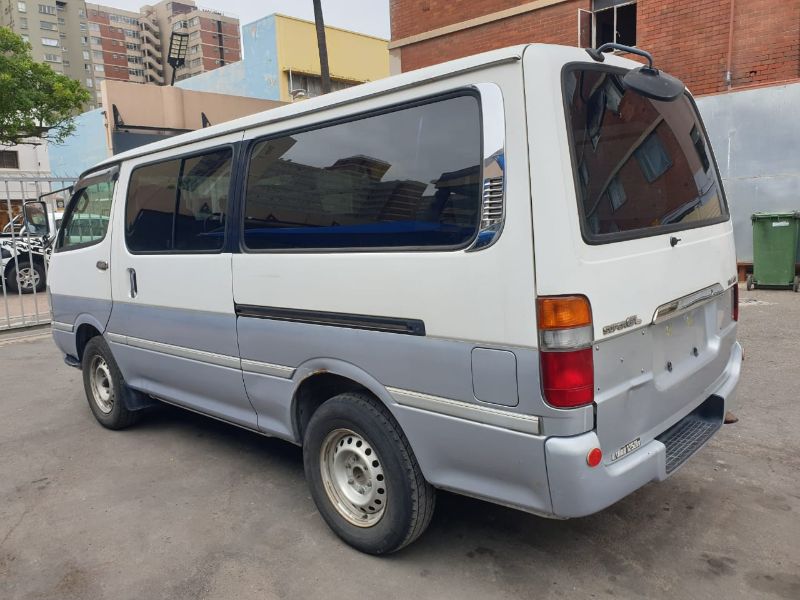  26074  TOYOTA HIACE  2001  