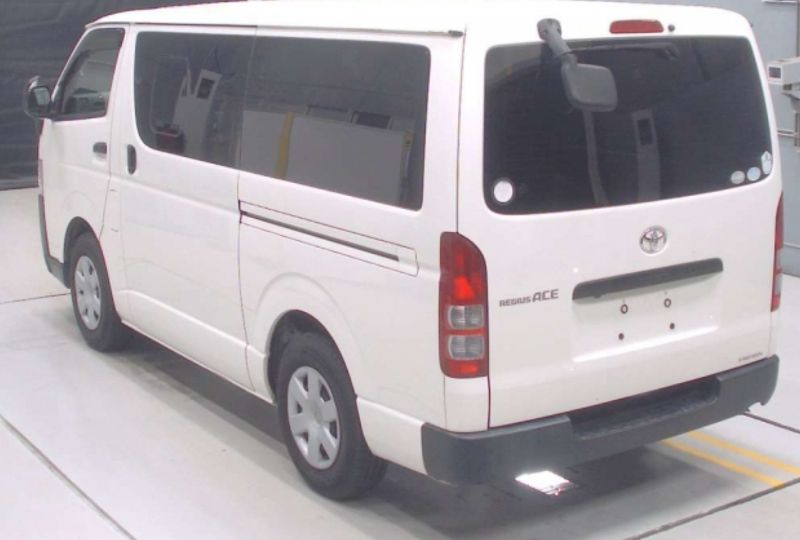  26083  TOYOTA REGIUS ACE  2014  