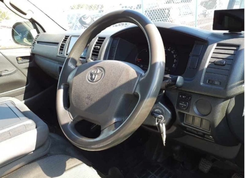  26083  TOYOTA REGIUS ACE  2014  