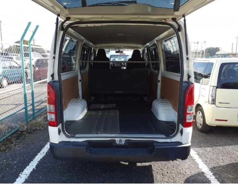  26083  TOYOTA REGIUS ACE  2014  