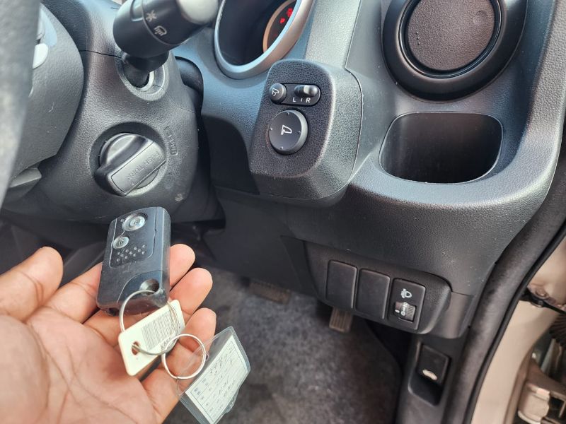  26088  HONDA FIT  2009  