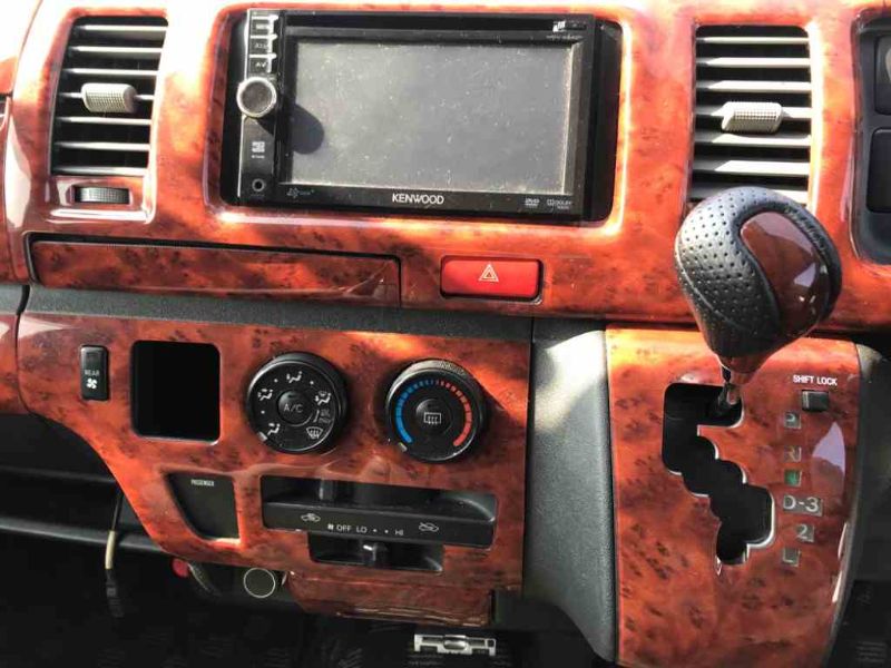  26116  TOYOTA HIACE  2005  